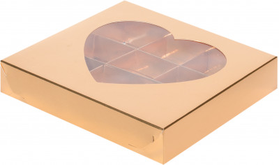 Коробка для конфет 155*155*30мм с окном сердце (золото) 9 ячеек 050003